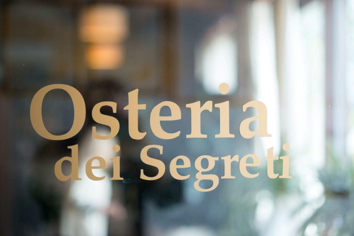 Osteria Dei Segreti Pensionat Appignano  Exteriör bild